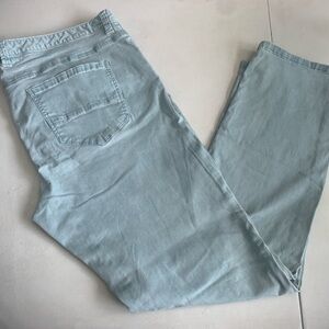 Tommy Bahama 5-Pocket Jeans 40 x 32